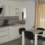 Seebrise Mit Musik Und Wein Apartment Meersburg