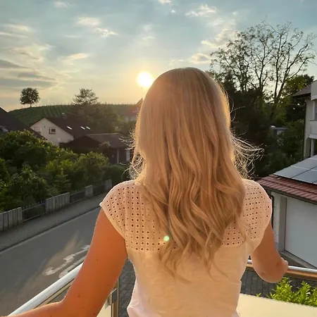 Seebrise Mit Musik Und Wein 梅尔斯堡