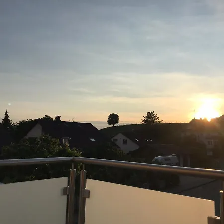 Seebrise Mit Musik Und Wein 梅尔斯堡