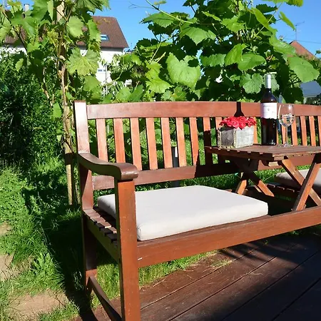 Seebrise Mit Musik Und Wein Меерсбург